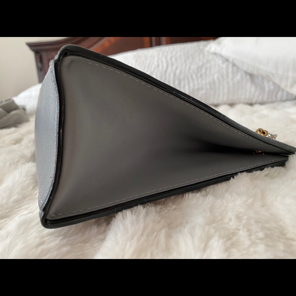 Authentic Marc Jacobs Double Link 27 Shoulder Bag - image 5